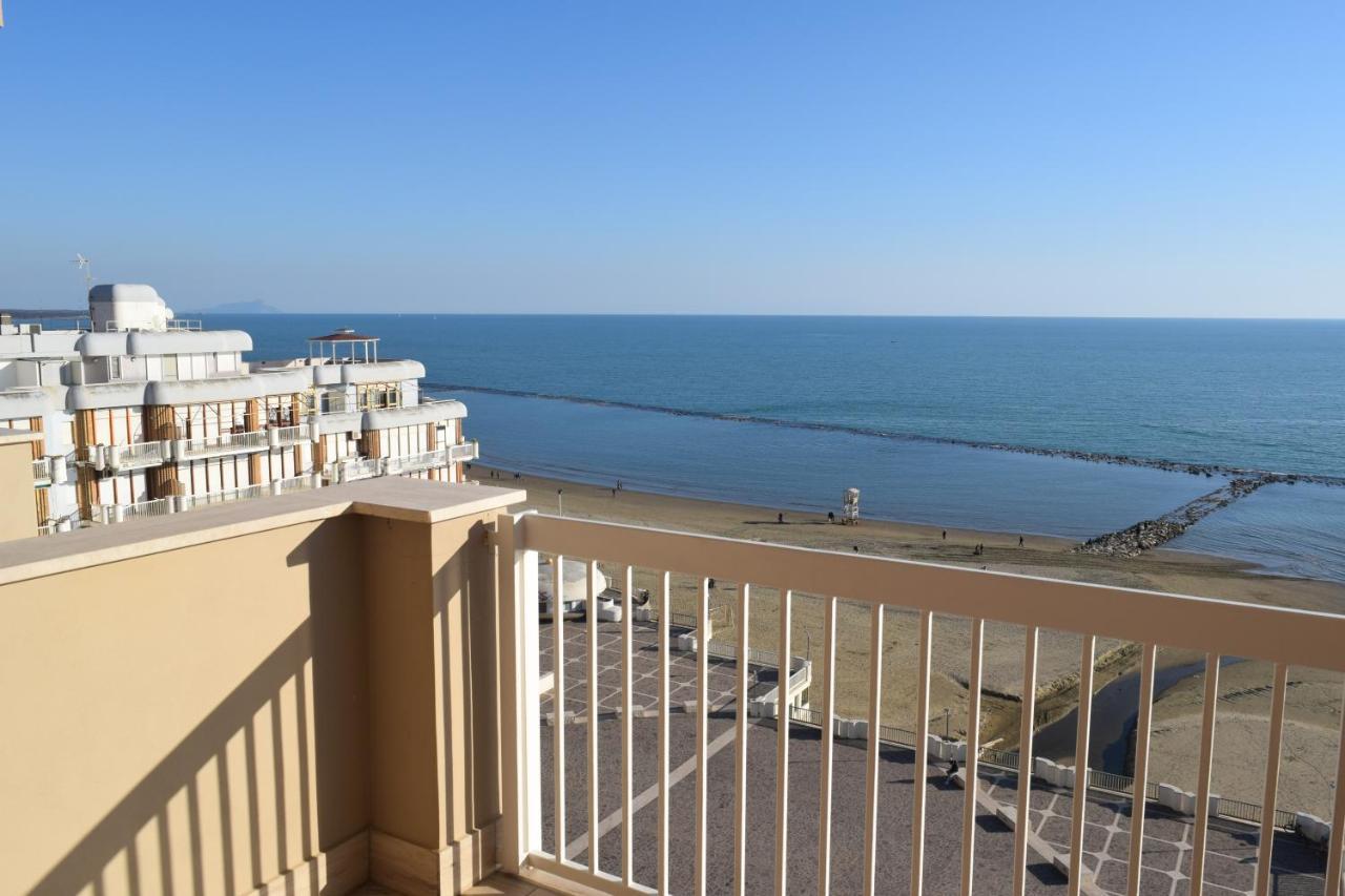 La Terrazza Sul Tirreno Appartement Nettuno Buitenkant foto